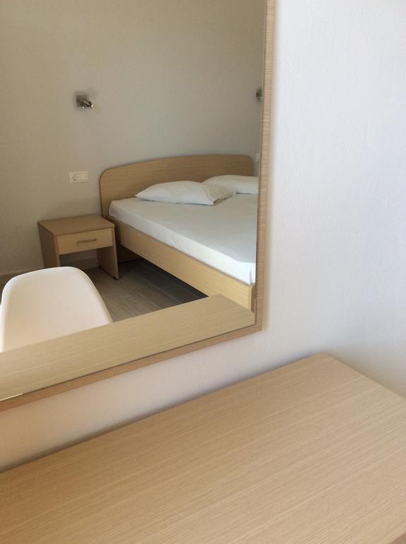 Elena Rooms Плакиас Номер фото